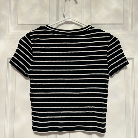 H&M Black and White Striped Top - Picture 2 of 3